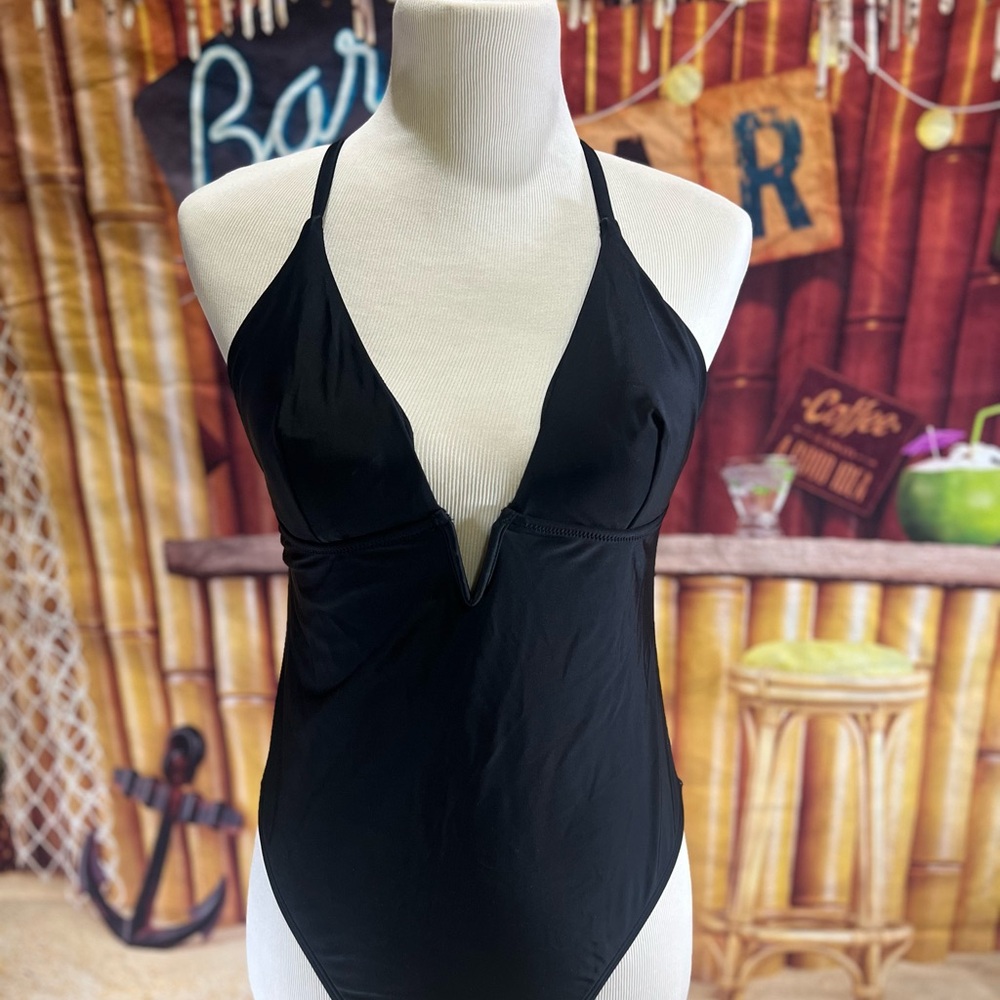 Cupshe Deep V One-Piece Swimsuit – Black, Size Large, NWT
